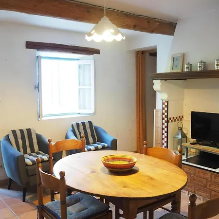 With Private Terrace In Provence * Monteux